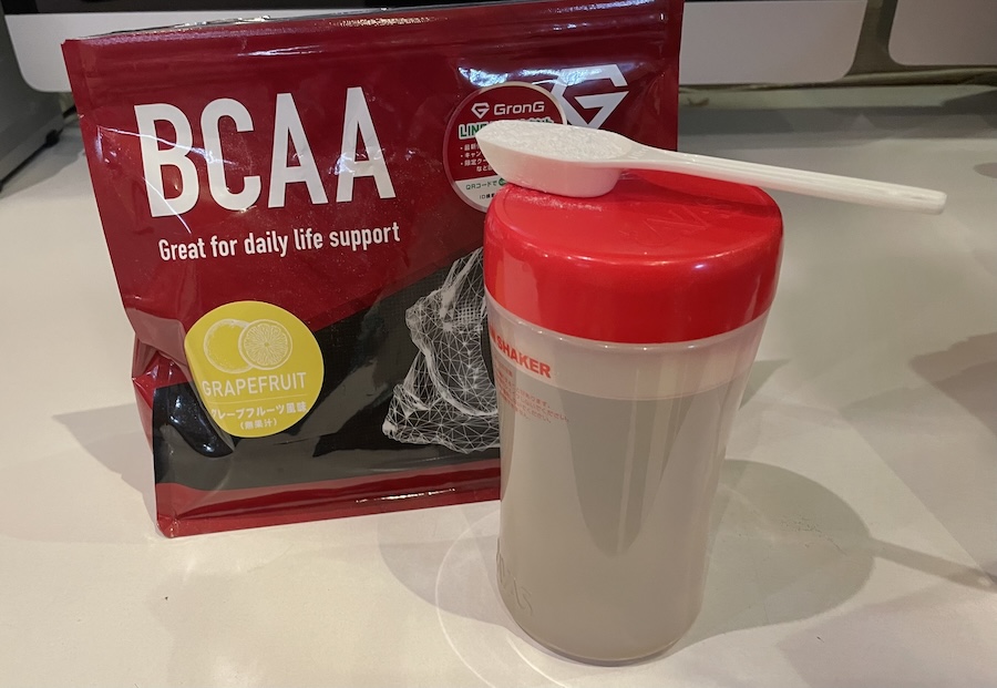3日間断食中に飲んでいたBCAAドリンクとシェイカー