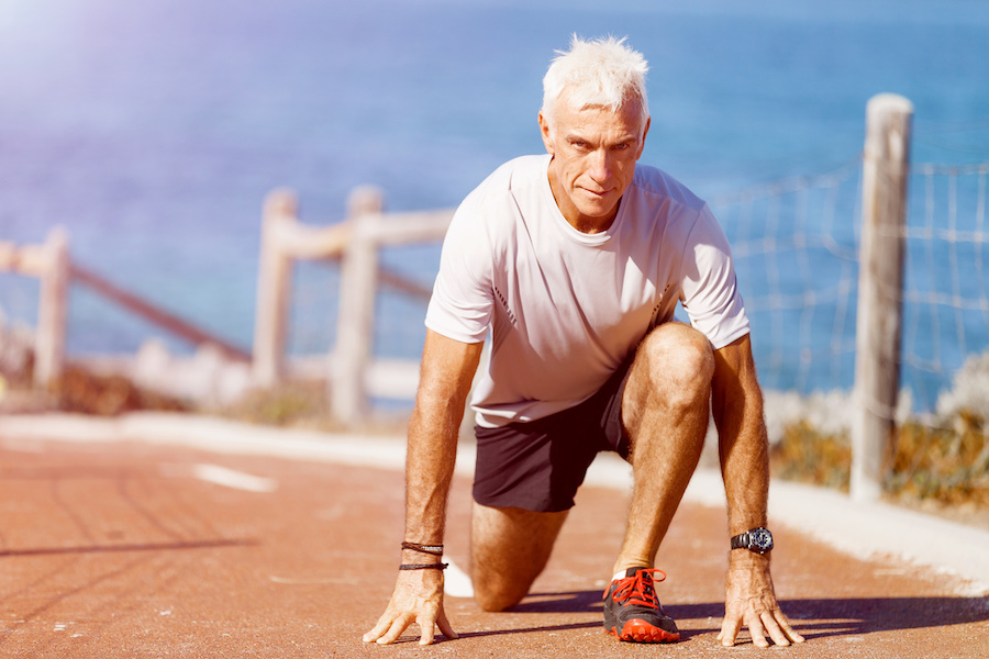 Runner getting ready to start the race